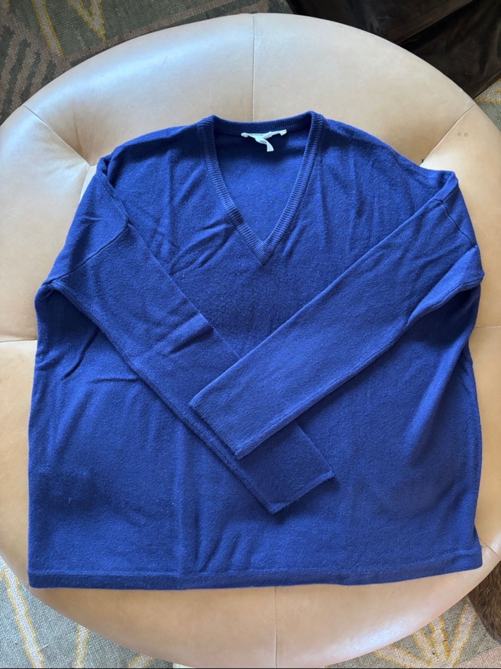 BCBGeneration Oversized Women's V-Neck Sweater in Blue